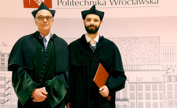 dr Tomasz Skalski z promotorem dr. hab. Maciejem Wilczyńskim